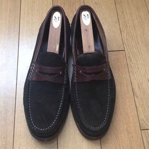 MEN’S SIZE 10 JOHNSTON & MURPHY SUEDE LOAFERS